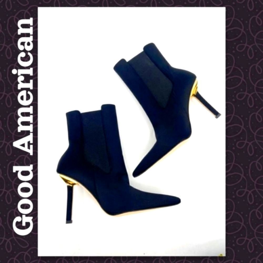 NIB Good American Kickstand Boots in Black STUNNING